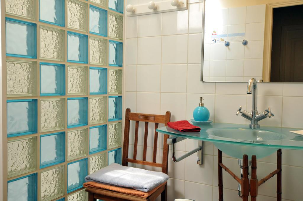 Le Relais De St Martin Panzió Rilly-la-Montagne Kültér fotó