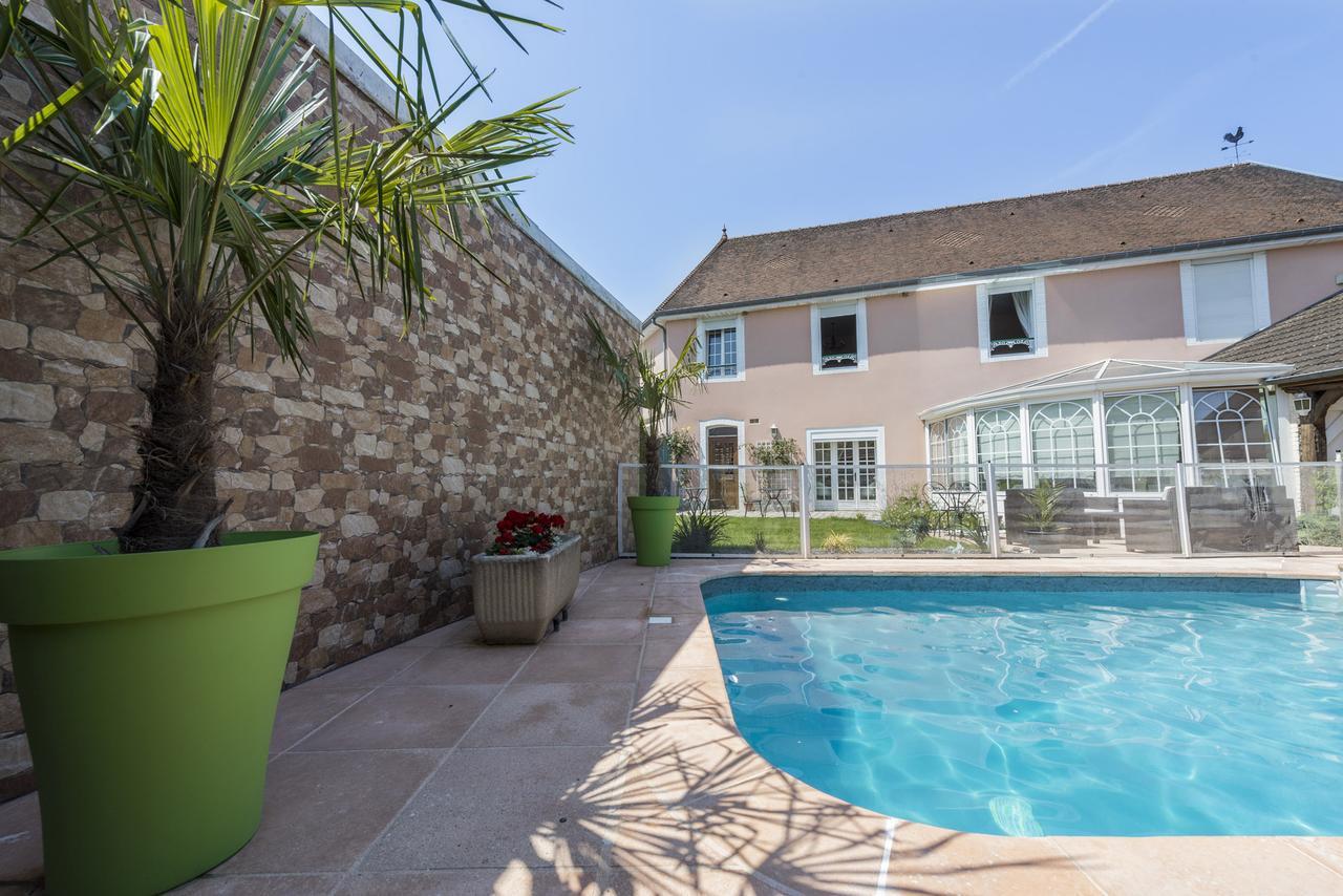 Le Relais De St Martin Panzió Rilly-la-Montagne Kültér fotó